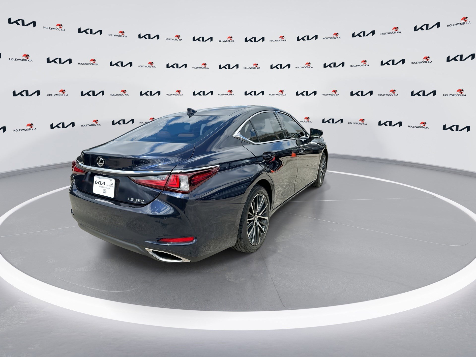 Used 2022 Lexus ES 350 w/ Premium Package image 8