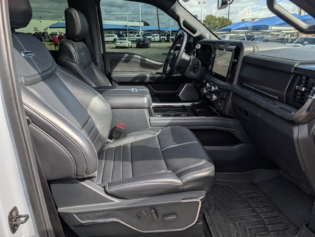 Used 2026 Ford F250 Platinum AWD/4WD image 37