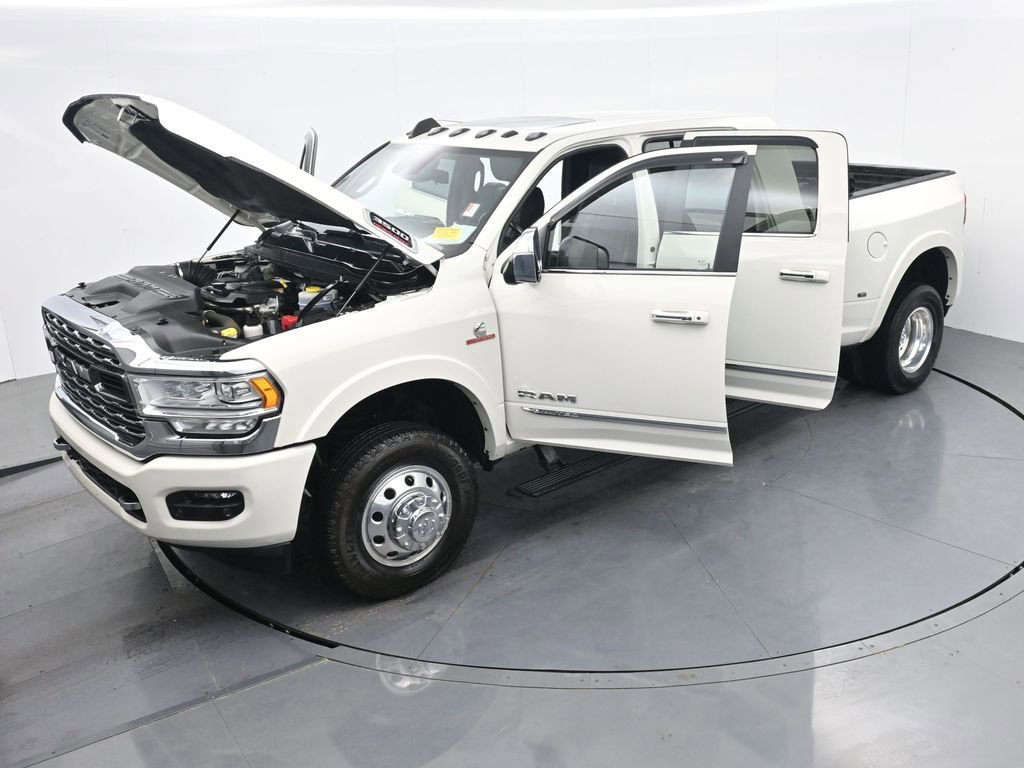 Used 2022 RAM 3500 Limited image 36