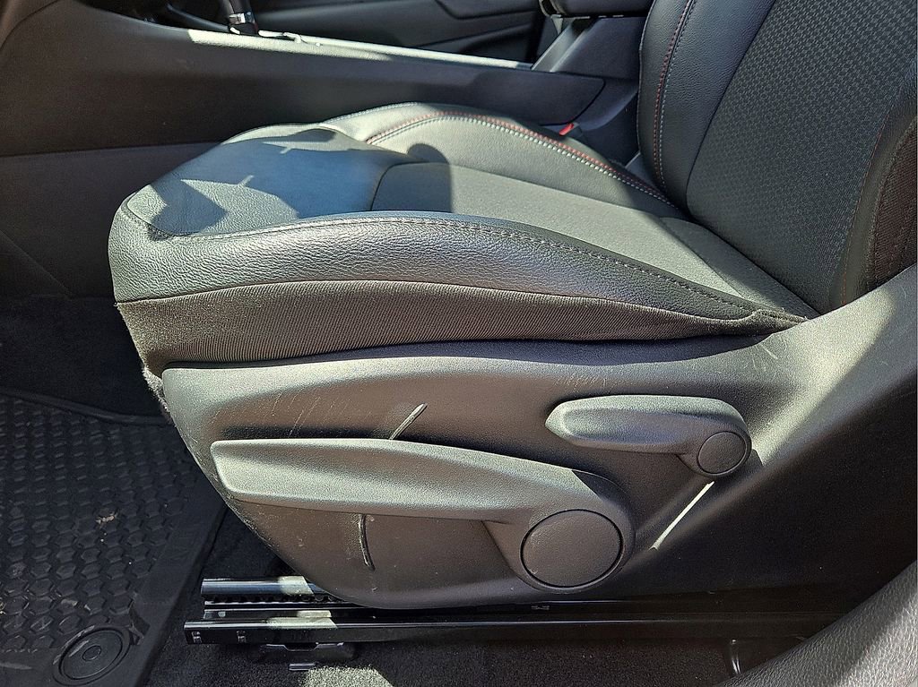 Used 2025 Jeep Compass Trailhawk image 24