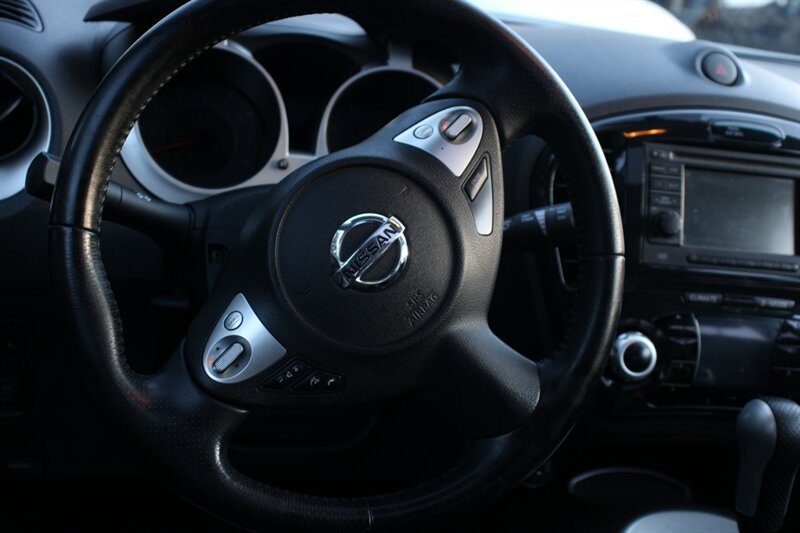 Used 2013 Nissan Juke SL w/ Midnight Edition AWD/4WD image 18
