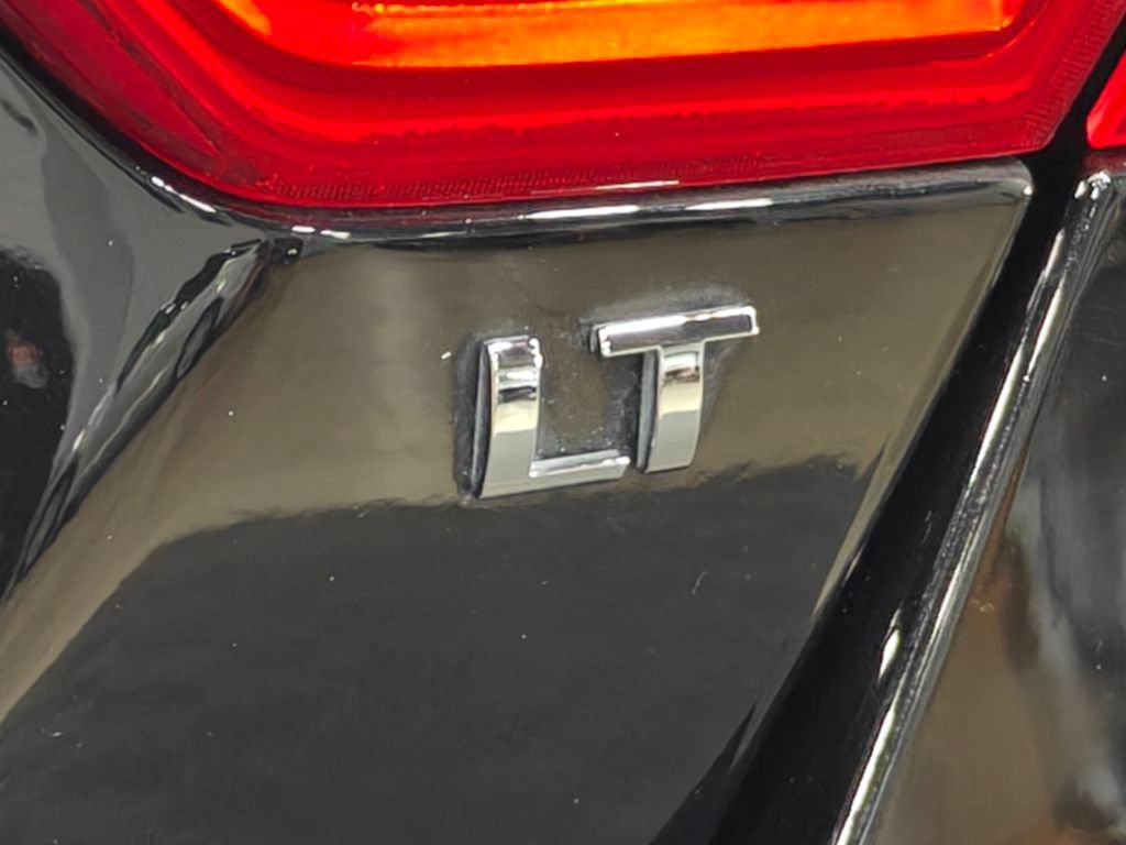 Used 2018 Chevrolet Impala LT FWD image 42