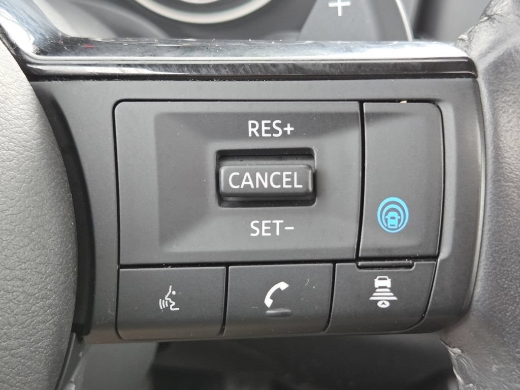 Used 2023 Nissan Rogue SV w/ SV Premium B Package AWD/4WD image 13