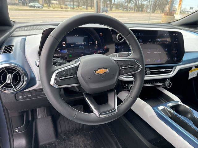 New 2026 Chevrolet Equinox EV LT image 16