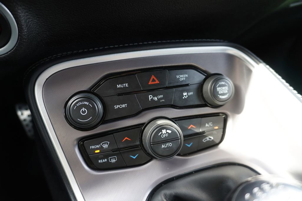 Used 2021 Dodge Challenger R/T w/ Blacktop Package image 17