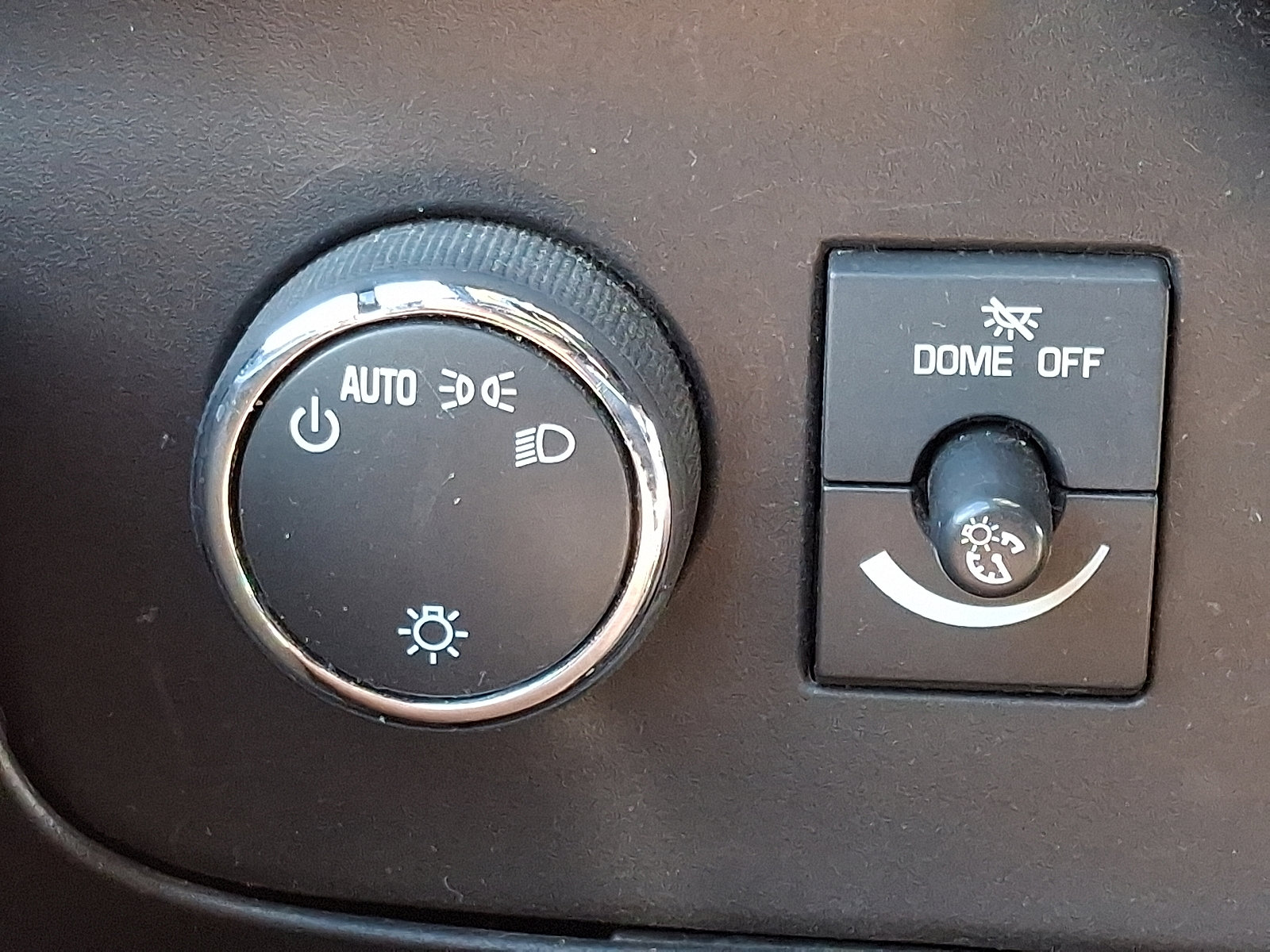 Used 2022 Chevrolet Express 2500 Extended w/ Driver Convenience Package image 27