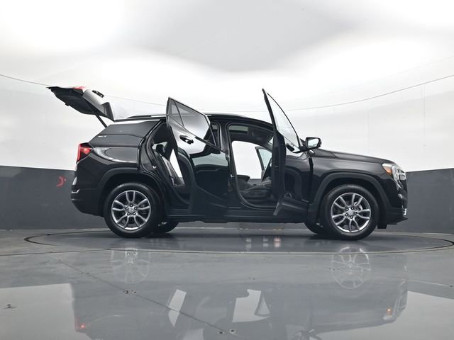 Used 2022 GMC Terrain SLT w/ Infotainment Package II FWD image 33