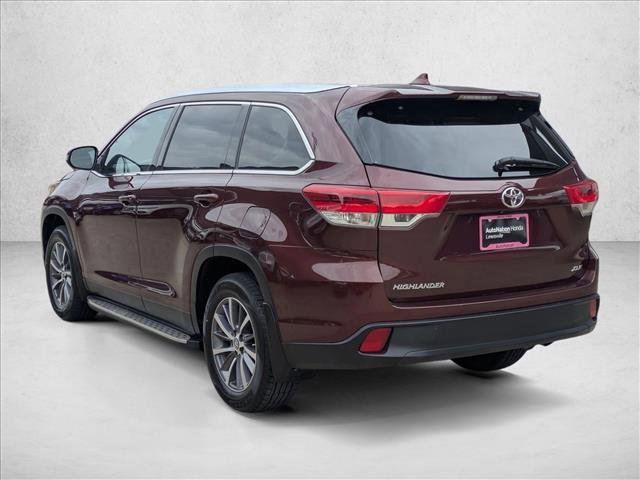 Used 2019 Toyota Highlander XLE FWD image 8