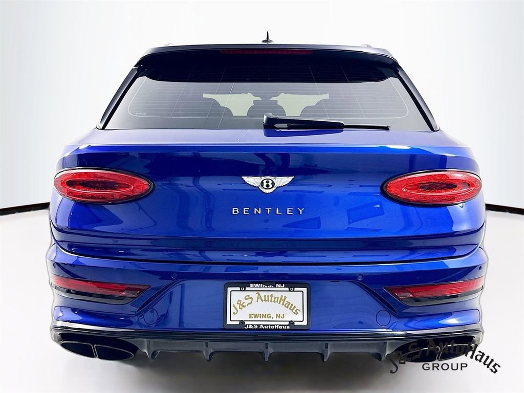 Used 2022 Bentley Bentayga AWD/4WD image 6
