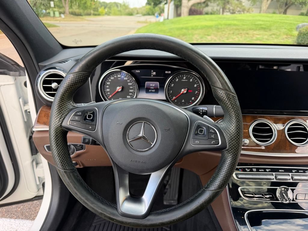 Used 2017 Mercedes-Benz E 300 4MATIC image 42