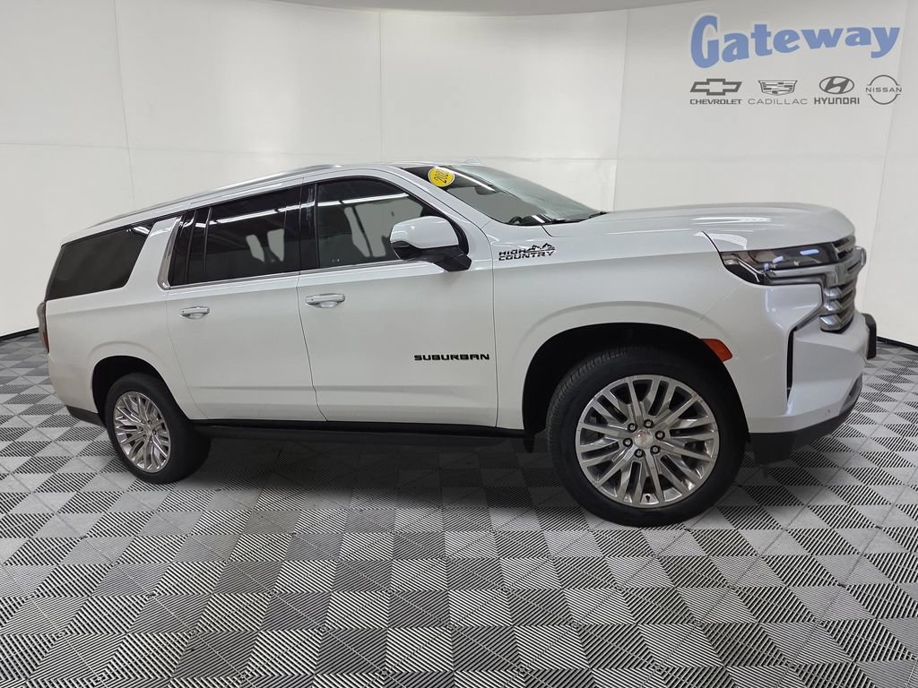 Certified 2023 Chevrolet Suburban High Country w/ Premium Package 2 AWD/4WD 360° Tour