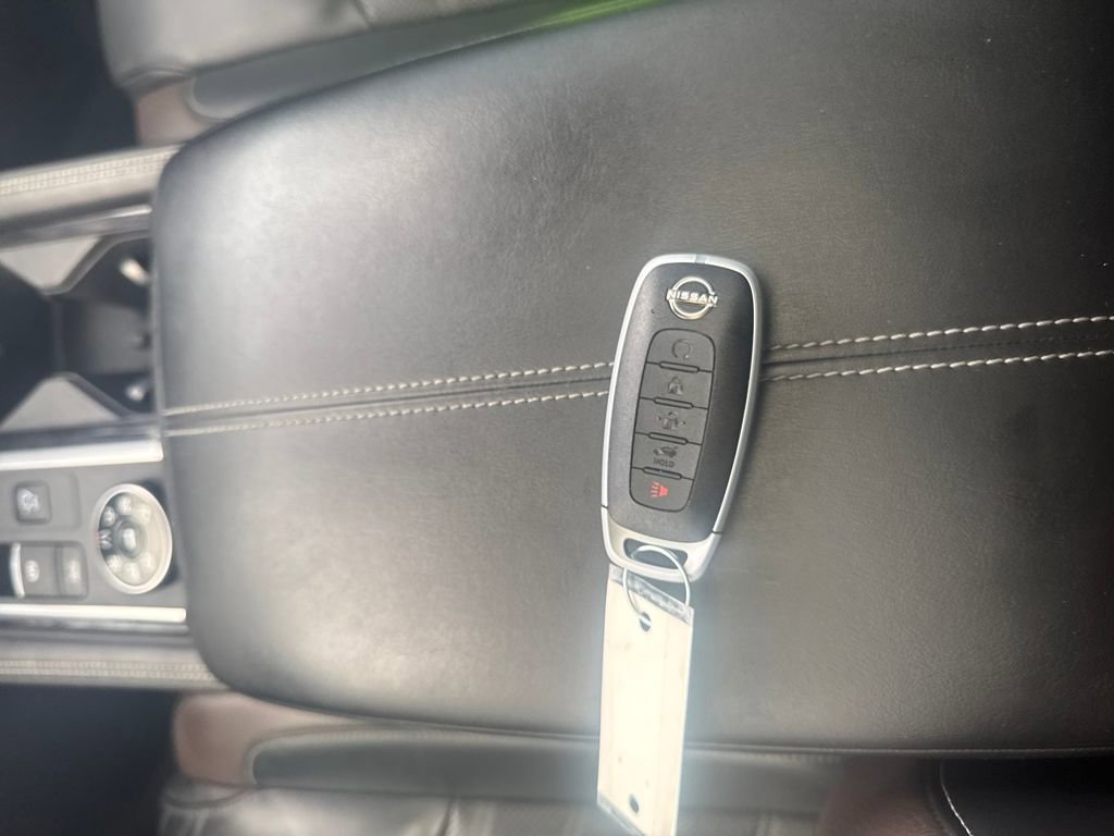 Used 2022 Nissan Pathfinder Platinum w/ Cargo Package image 28