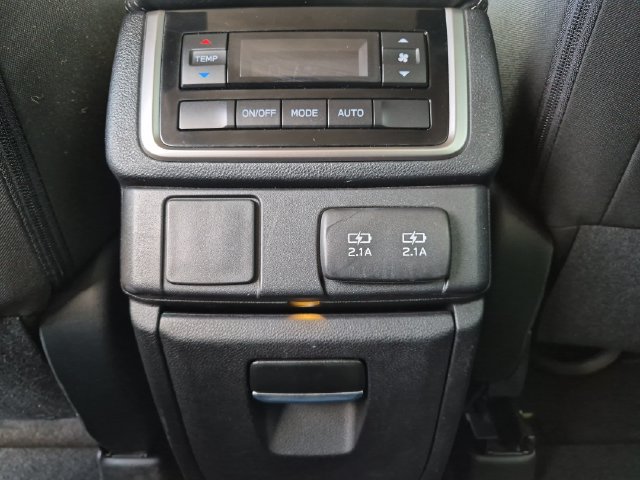 Used 2020 Subaru Ascent Premium w/ Convenience Package AWD/4WD image 16
