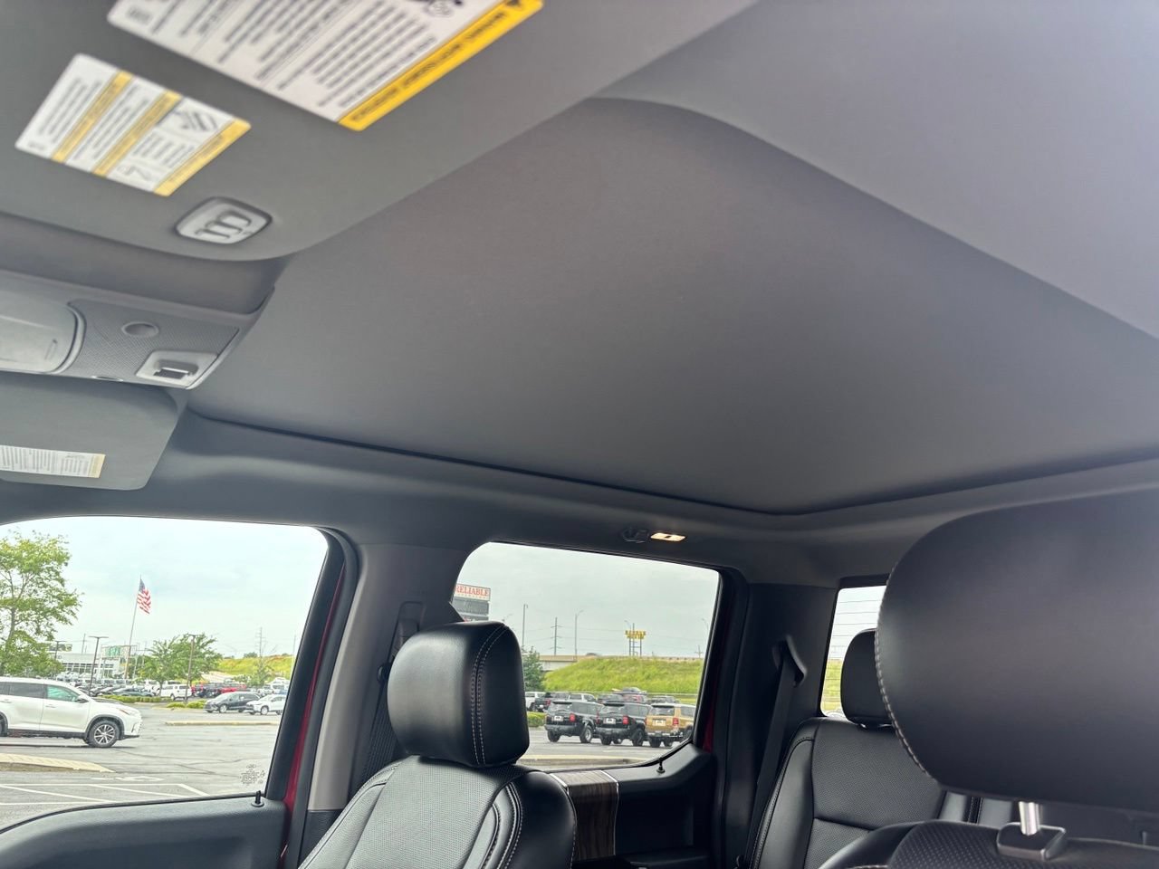 Used 2018 Ford F150 Lariat w/ Equipment Group 502A Luxury AWD/4WD image 14