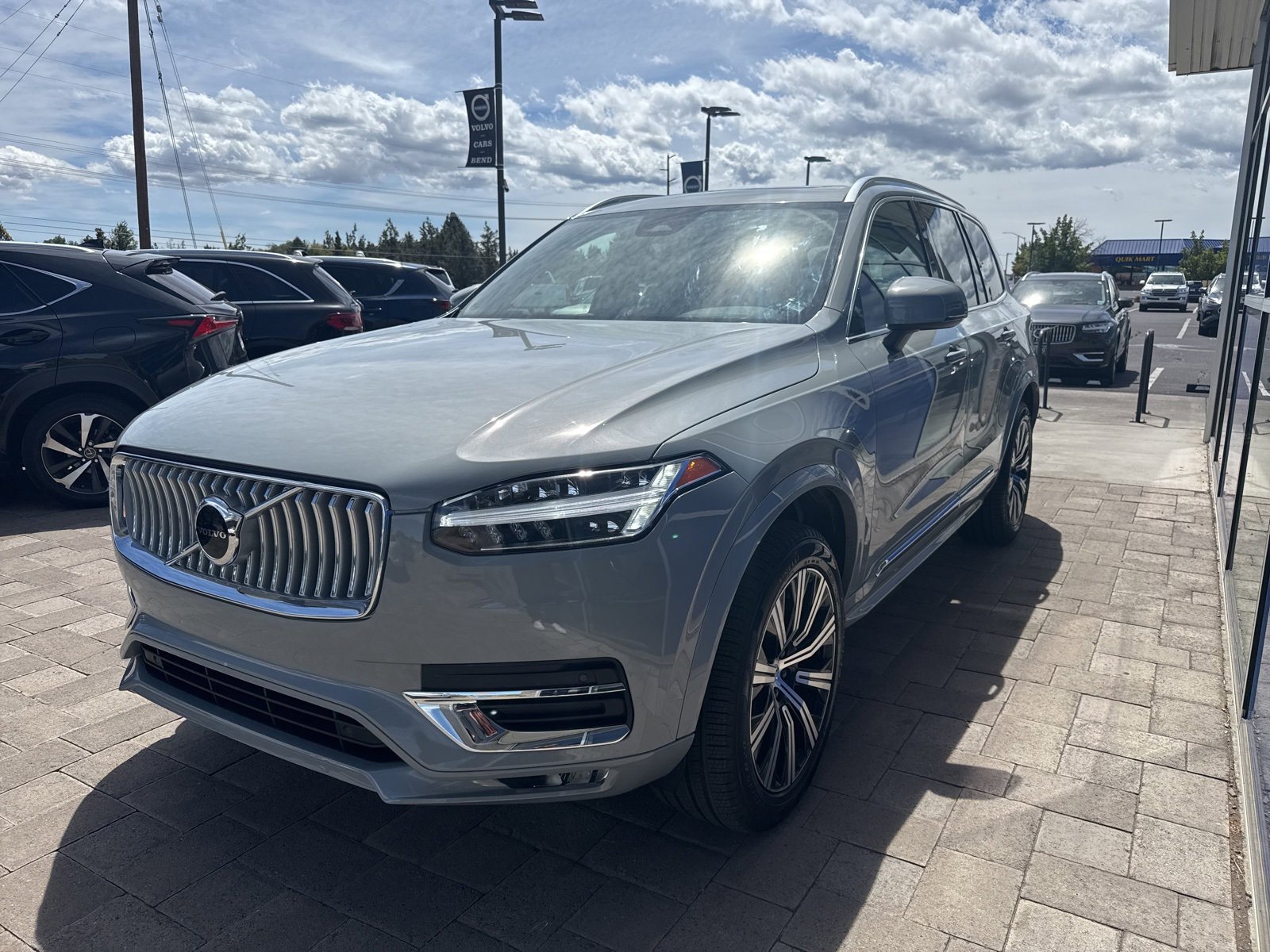 Used 2025 Volvo XC90 B5 Core video 2