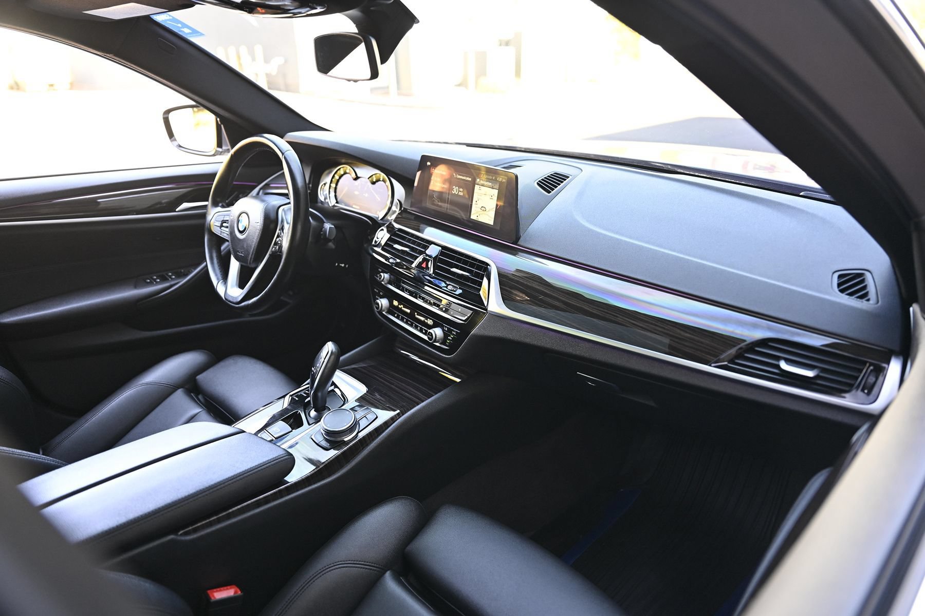Used 2018 BMW 530i RWD image 17