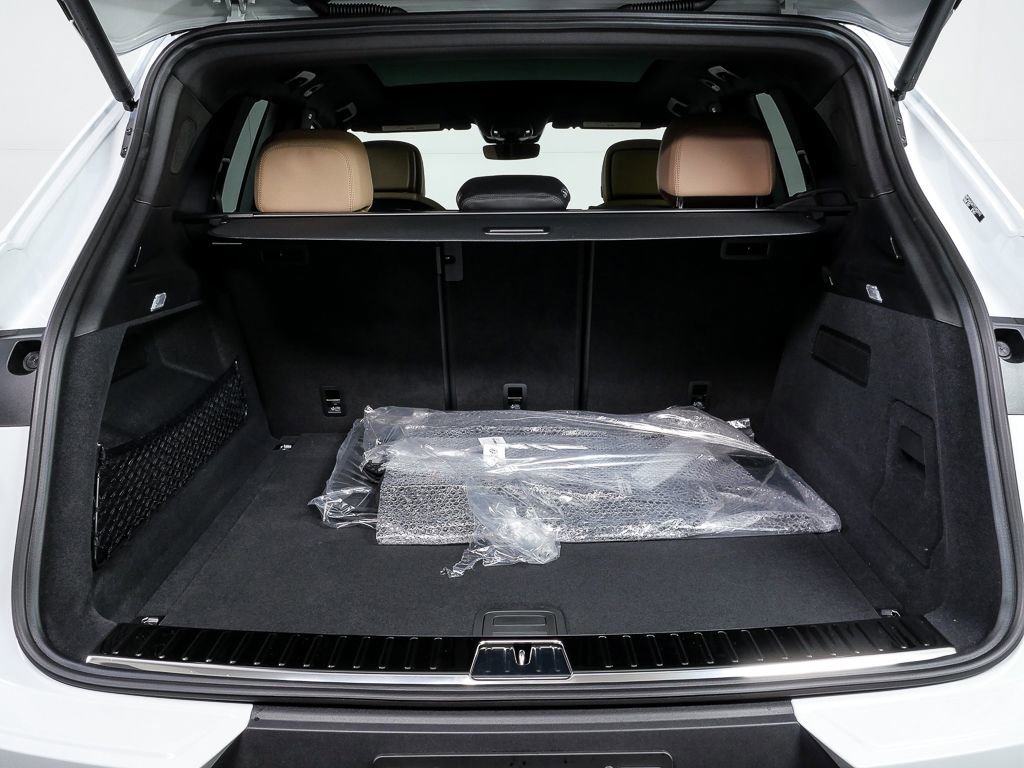 New 2026 Porsche Cayenne image 32