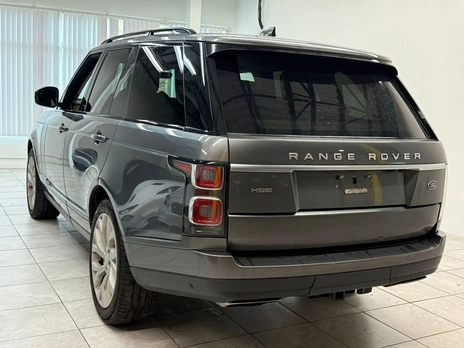Used 2019 Land Rover Range Rover HSE image 7