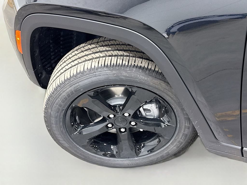 New 2025 Jeep Grand Cherokee L Altitude image 47