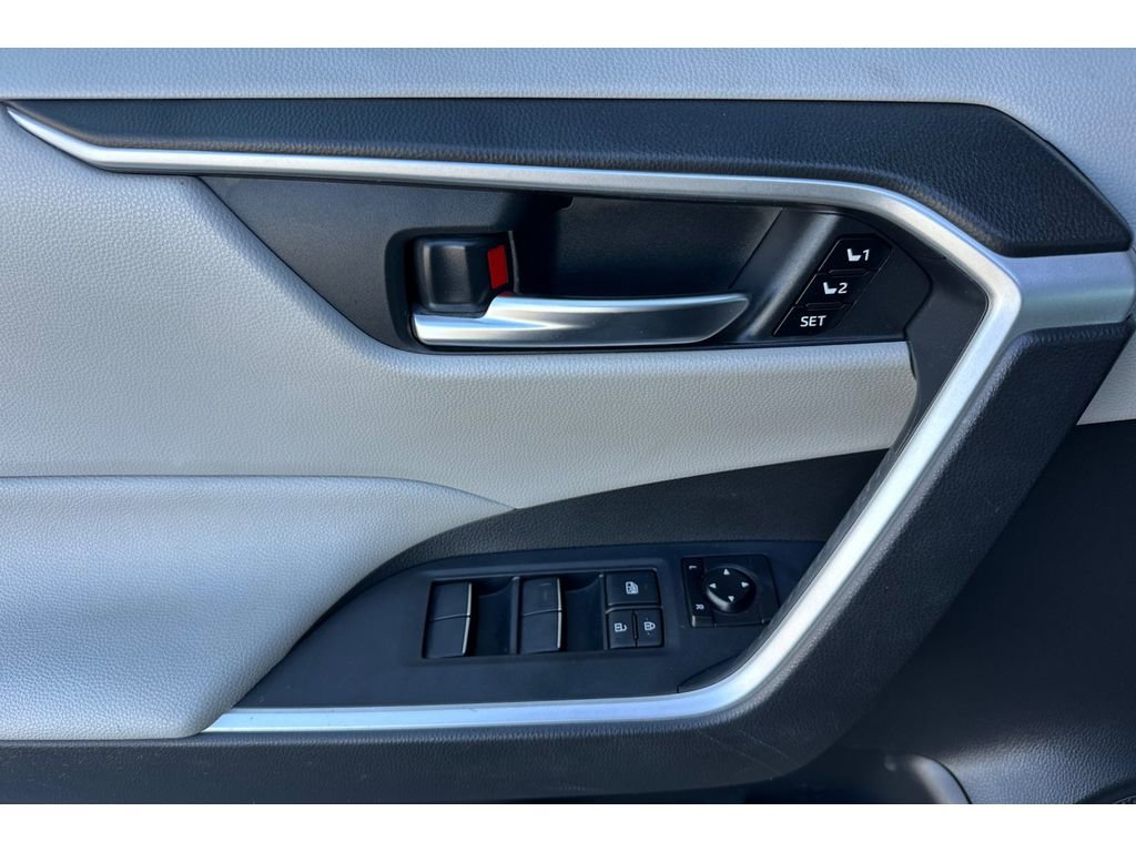 Certified 2021 Toyota RAV4 XLE Premium image 11