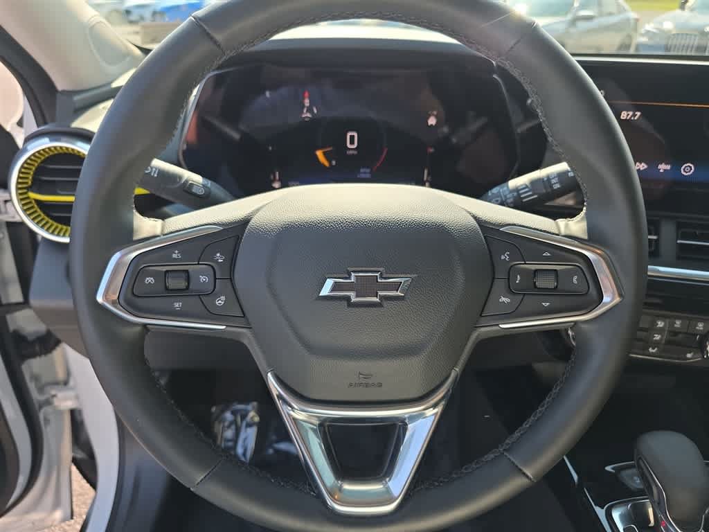 Used 2024 Chevrolet Trax ACTIV w/ Sunroof Package FWD image 18