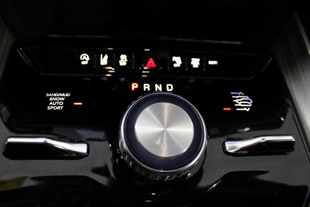 Used 2024 Jeep Wagoneer Series III image 49