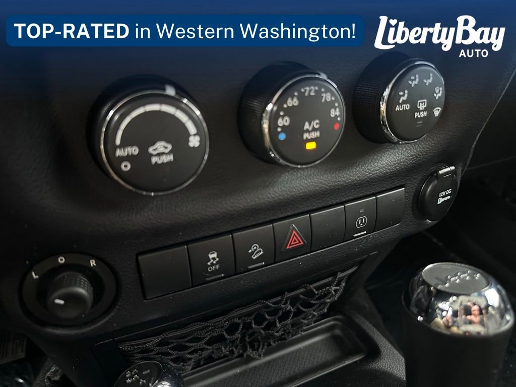 Used 2014 Jeep Wrangler Rubicon w/ Power Convenience Group AWD/4WD image 18