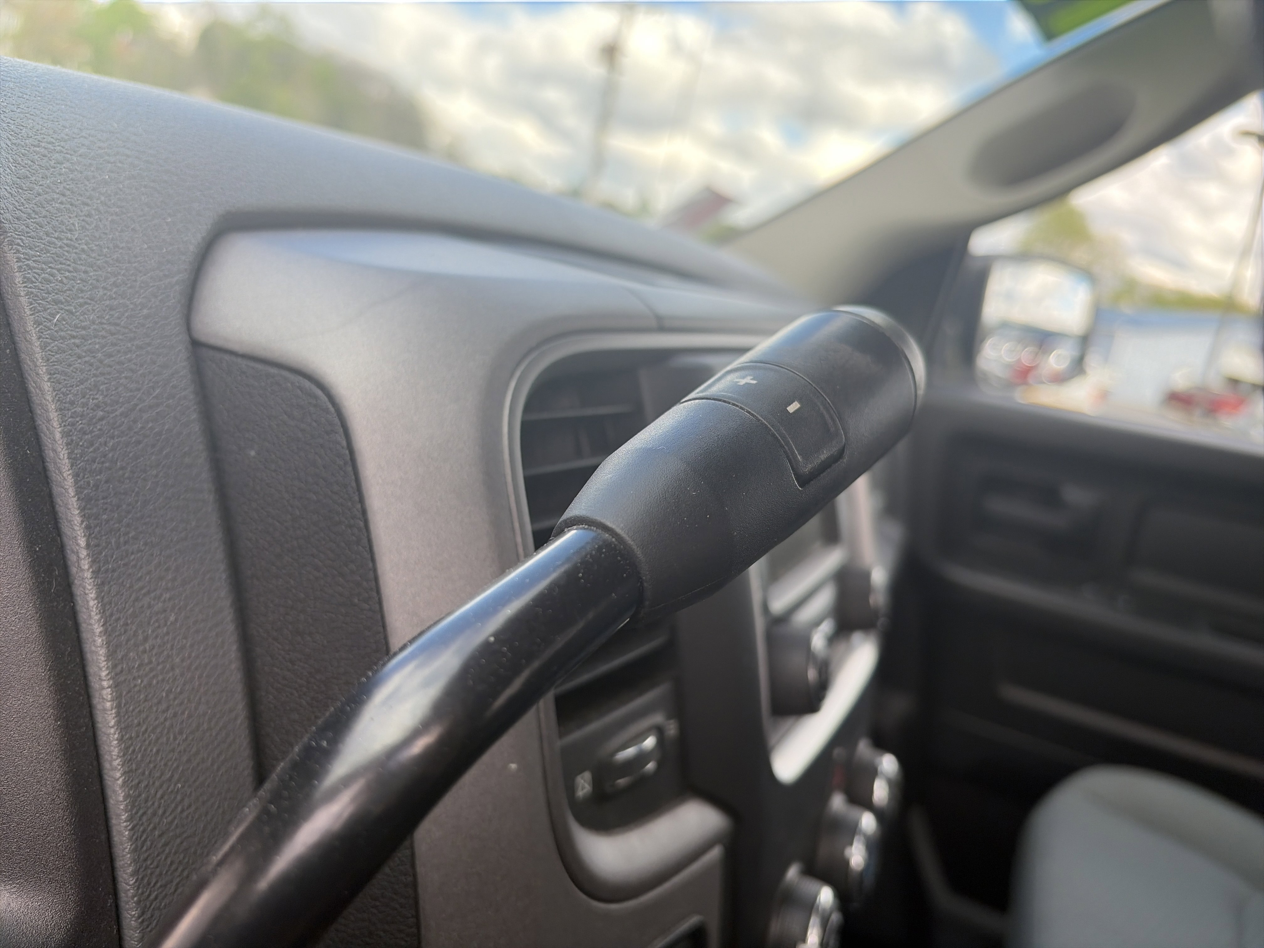 Used 2013 RAM 1500 Express AWD/4WD image 23