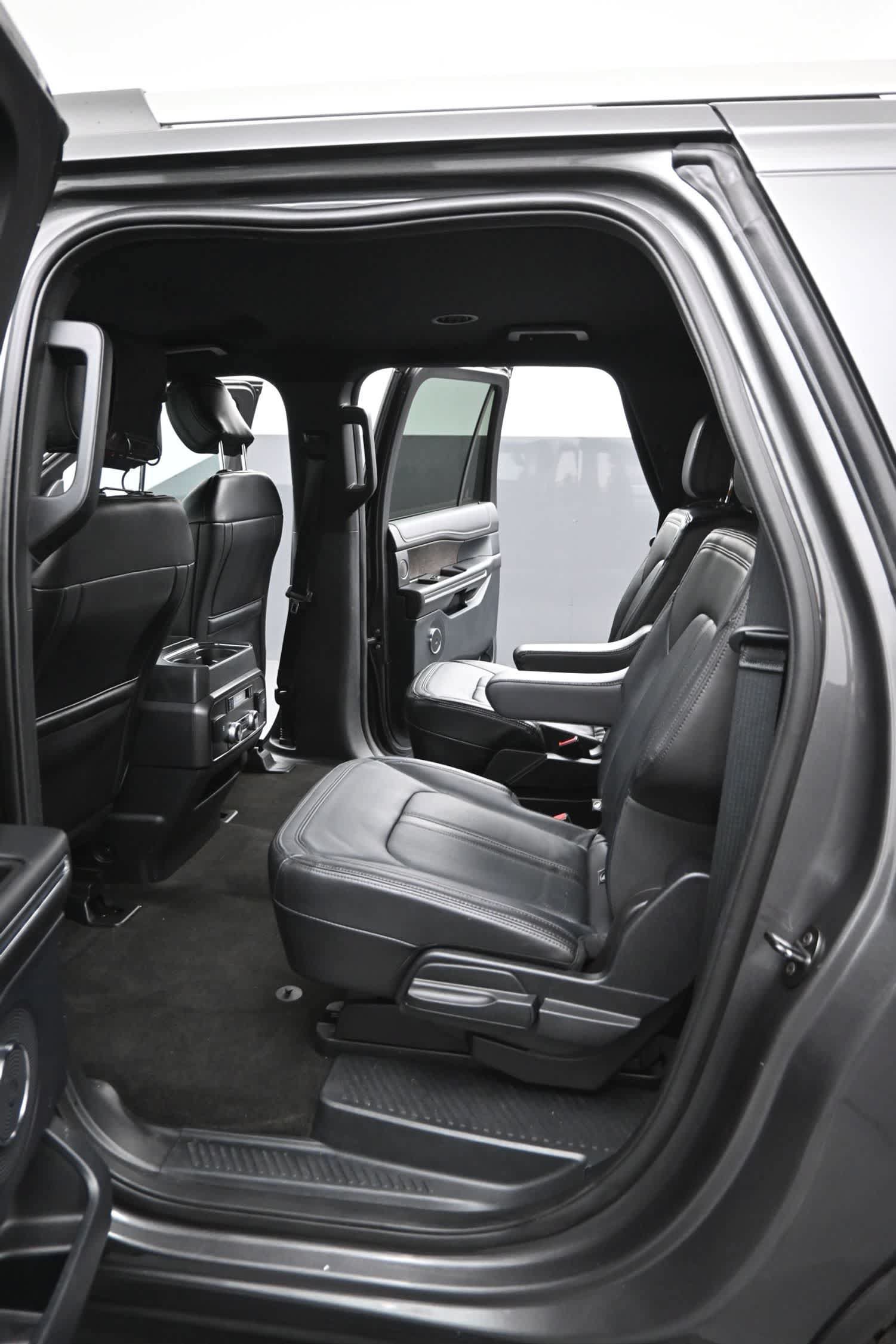Used 2020 Ford Expedition Max Limited AWD/4WD image 14