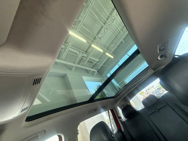 Used 2019 Volkswagen Tiguan SE w/ Panoramic Sunroof Package FWD image 22