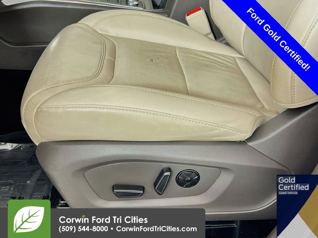 Used 2021 Ford Explorer Platinum w/ Premium Technology Package AWD/4WD image 24