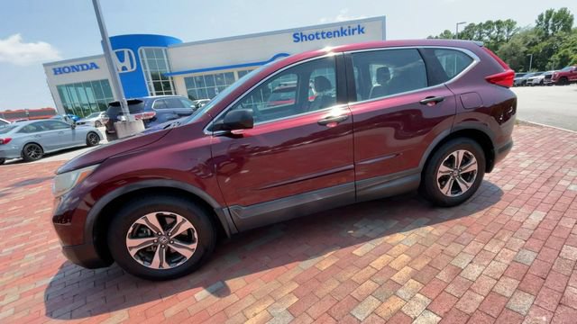 Used 2017 Honda CR-V LX image 6