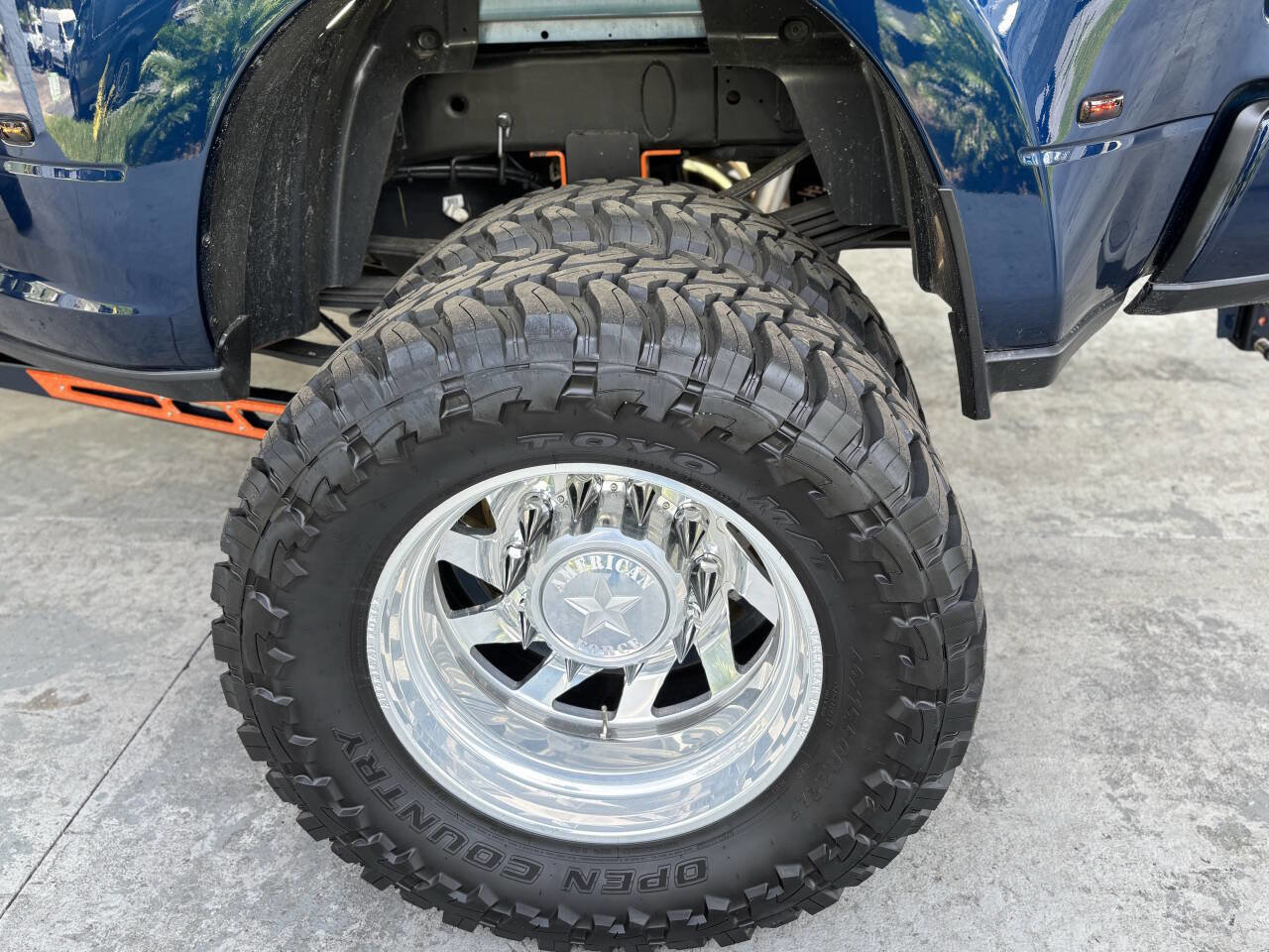 Used 2024 RAM 3500 Laramie w/ Sport Appearance Package image 9