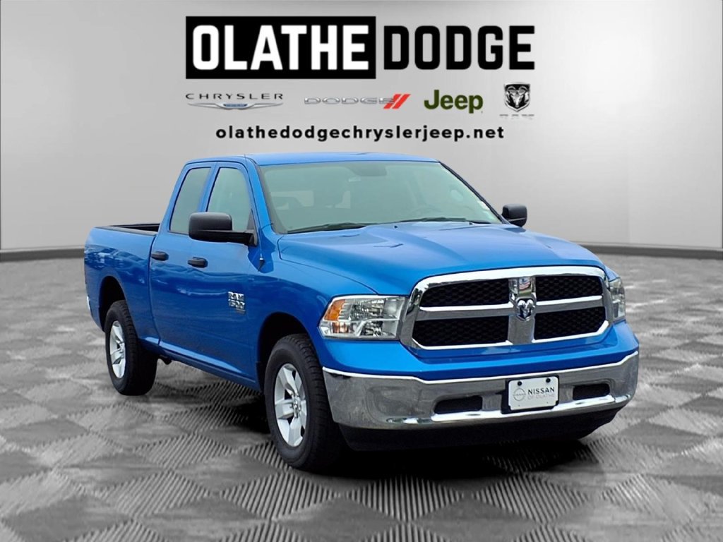Used 2024 RAM 1500 Classic SLT AWD/4WD image 30