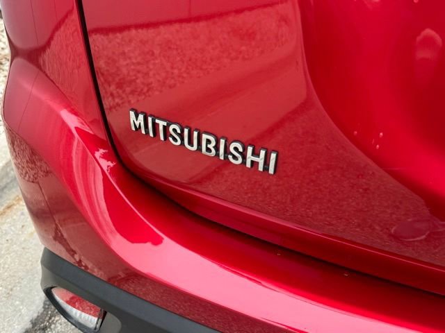 Used 2018 Mitsubishi Outlander SE image 42
