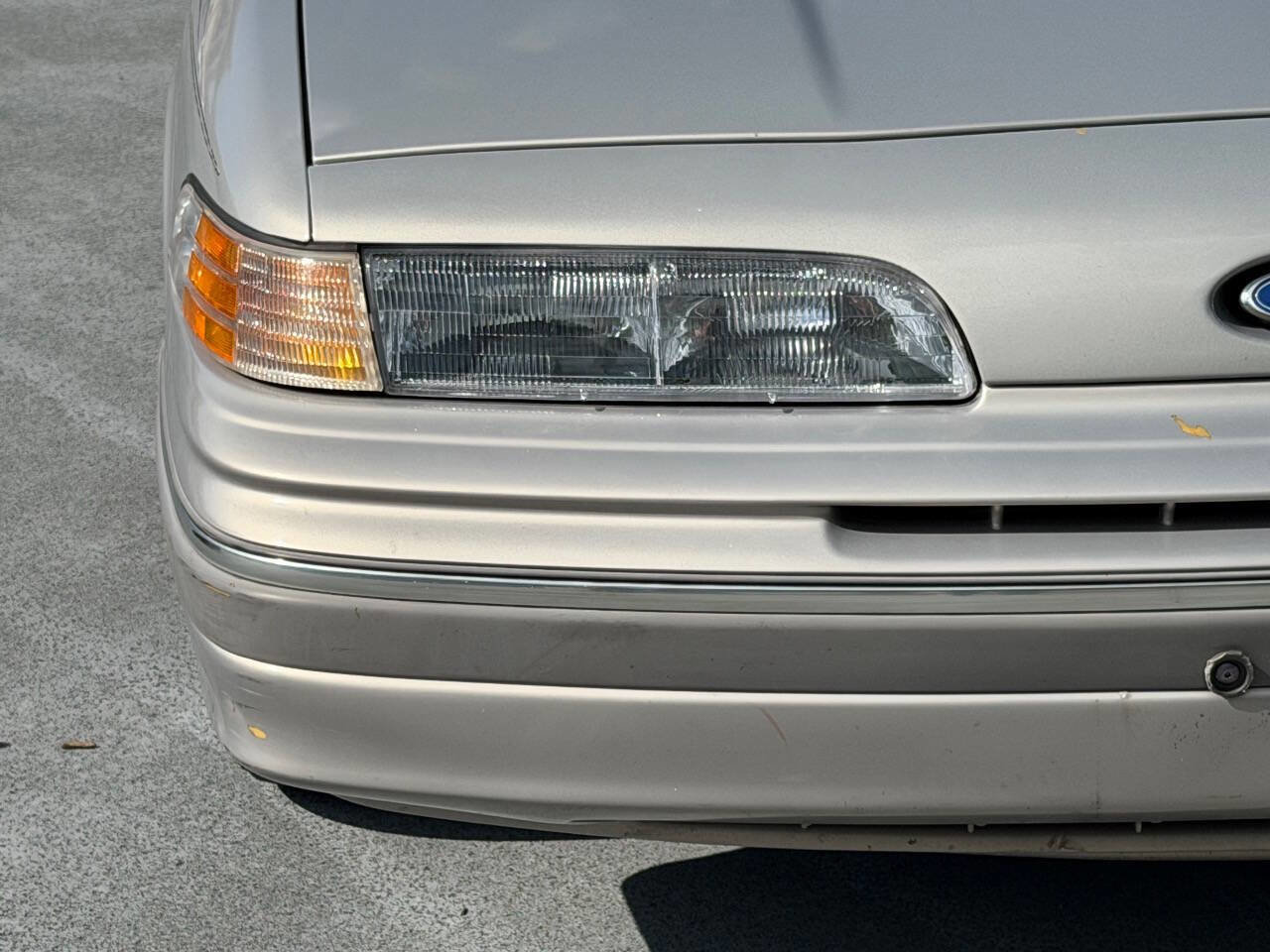 Used 1992 Ford Crown Victoria LX RWD image 24