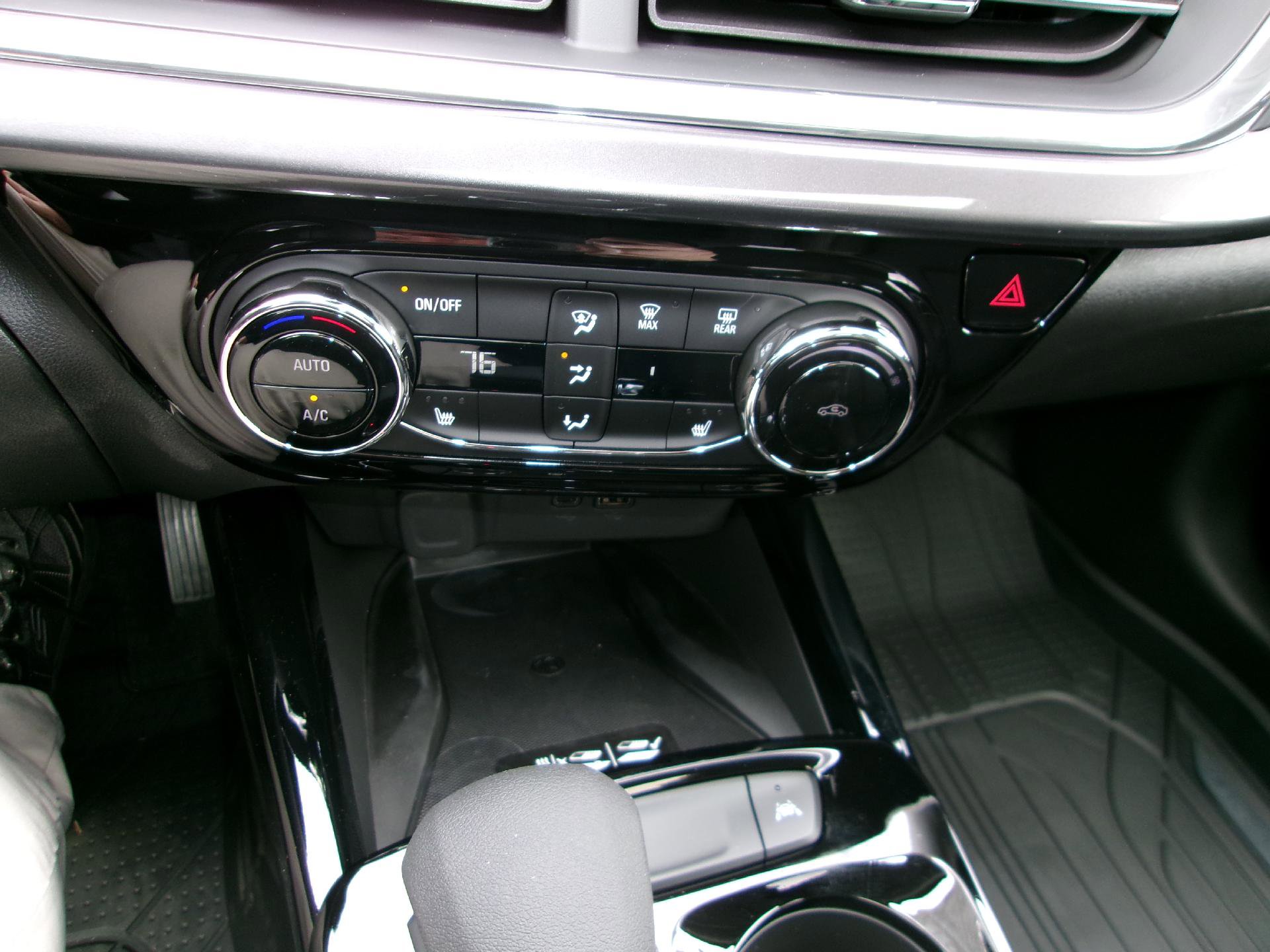 New 2026 Chevrolet Trax ACTIV w/ Sunroof Package image 17