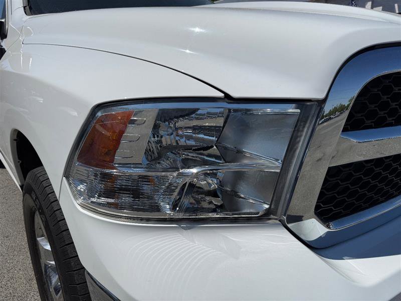 Used 2017 RAM 1500 Classic SLT AWD/4WD image 15