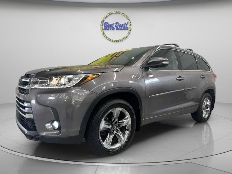 Used 2019 Toyota Highlander Limited Platinum AWD/4WD image 1