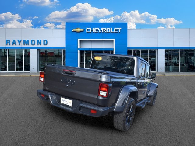 Used 2025 Jeep Gladiator Sport AWD/4WD image 4