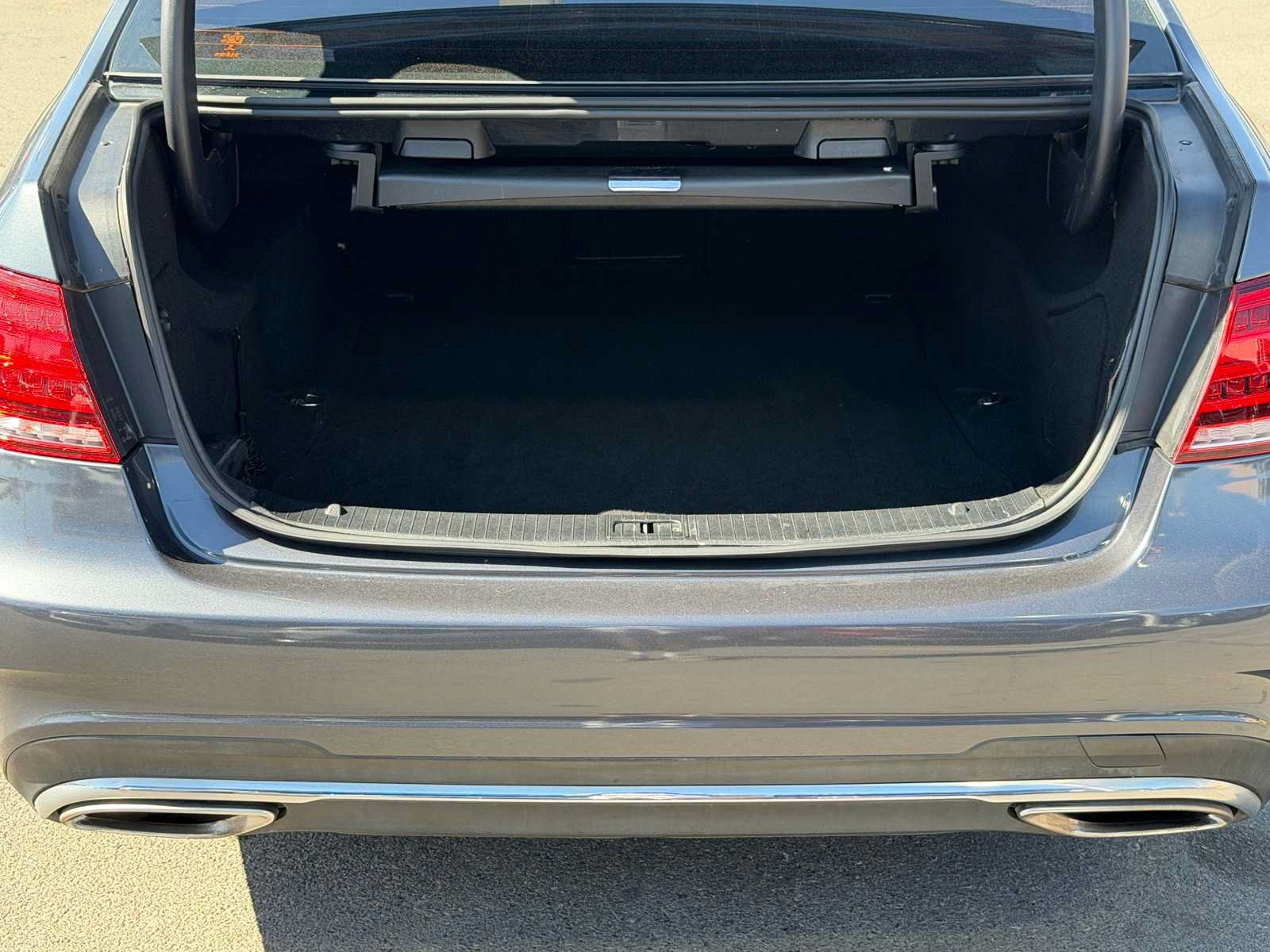 Used 2016 Mercedes-Benz E 350 Sedan image 46