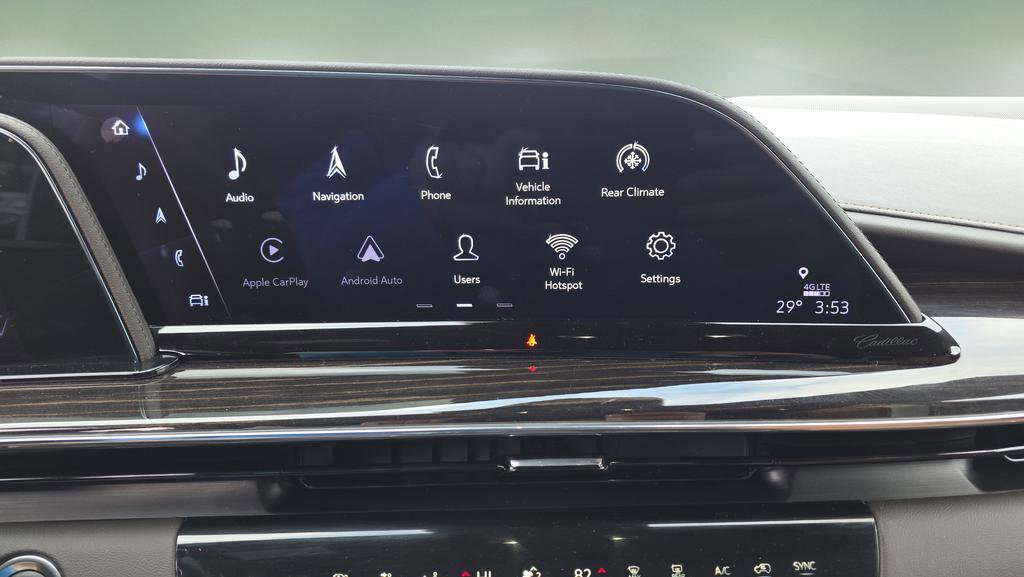 Used 2022 Cadillac Escalade ESV Premium Luxury AWD/4WD image 38