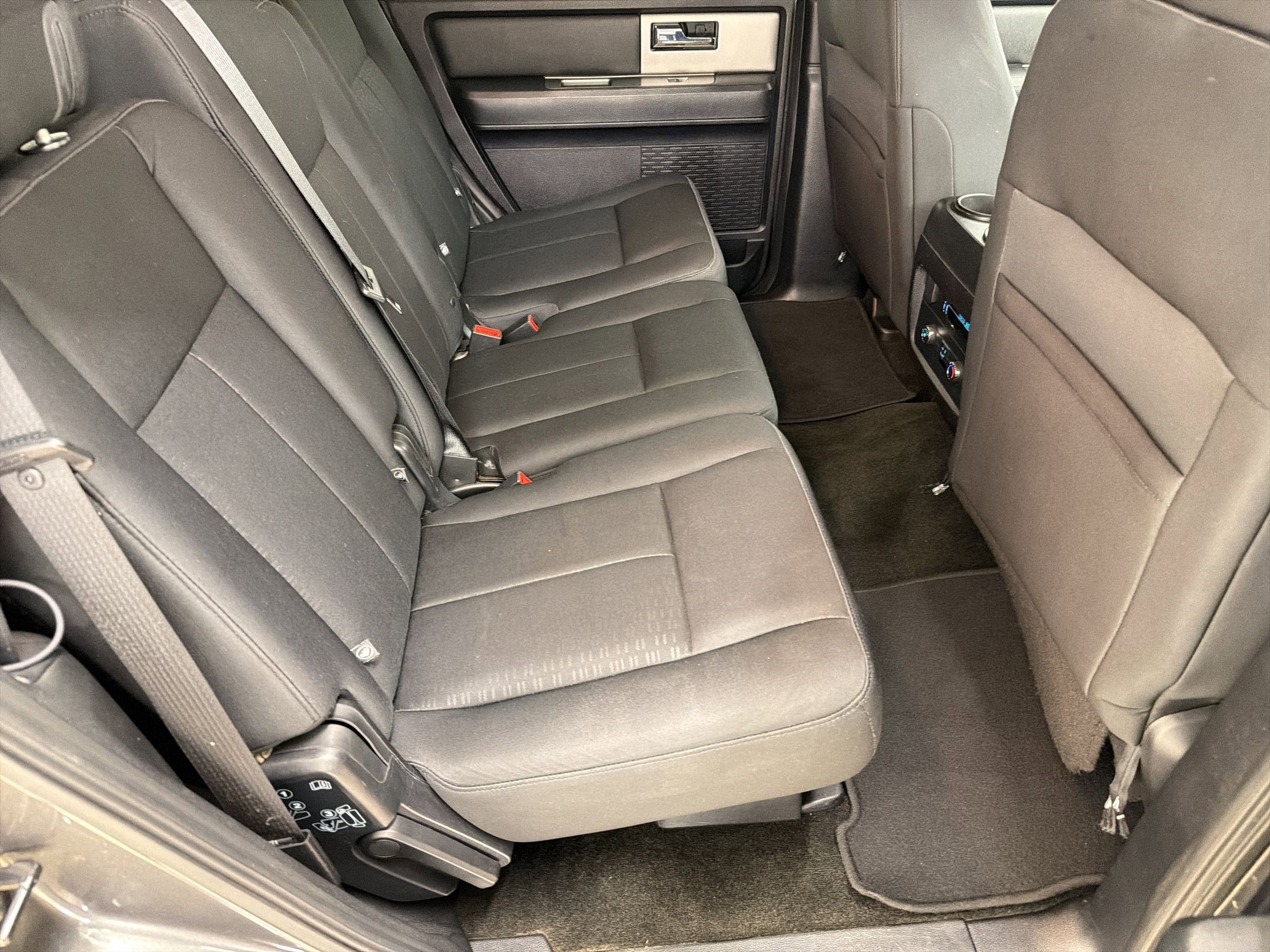 Used 2017 Ford Expedition XLT AWD/4WD image 25