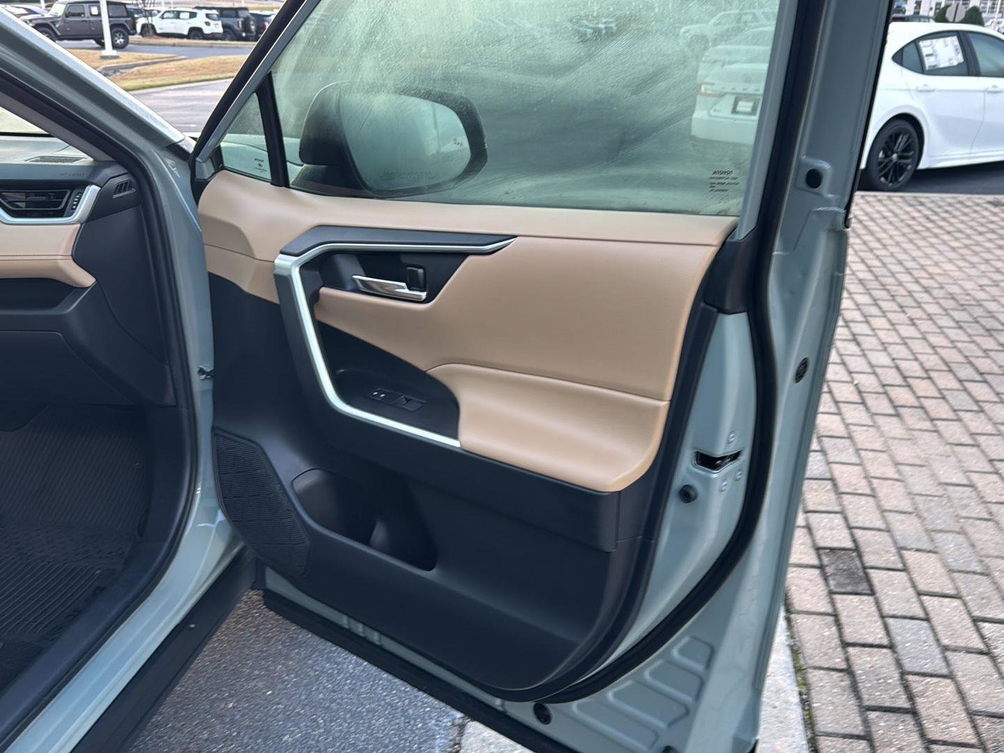 Certified 2021 Toyota RAV4 XLE w/ Convenience Package image 12