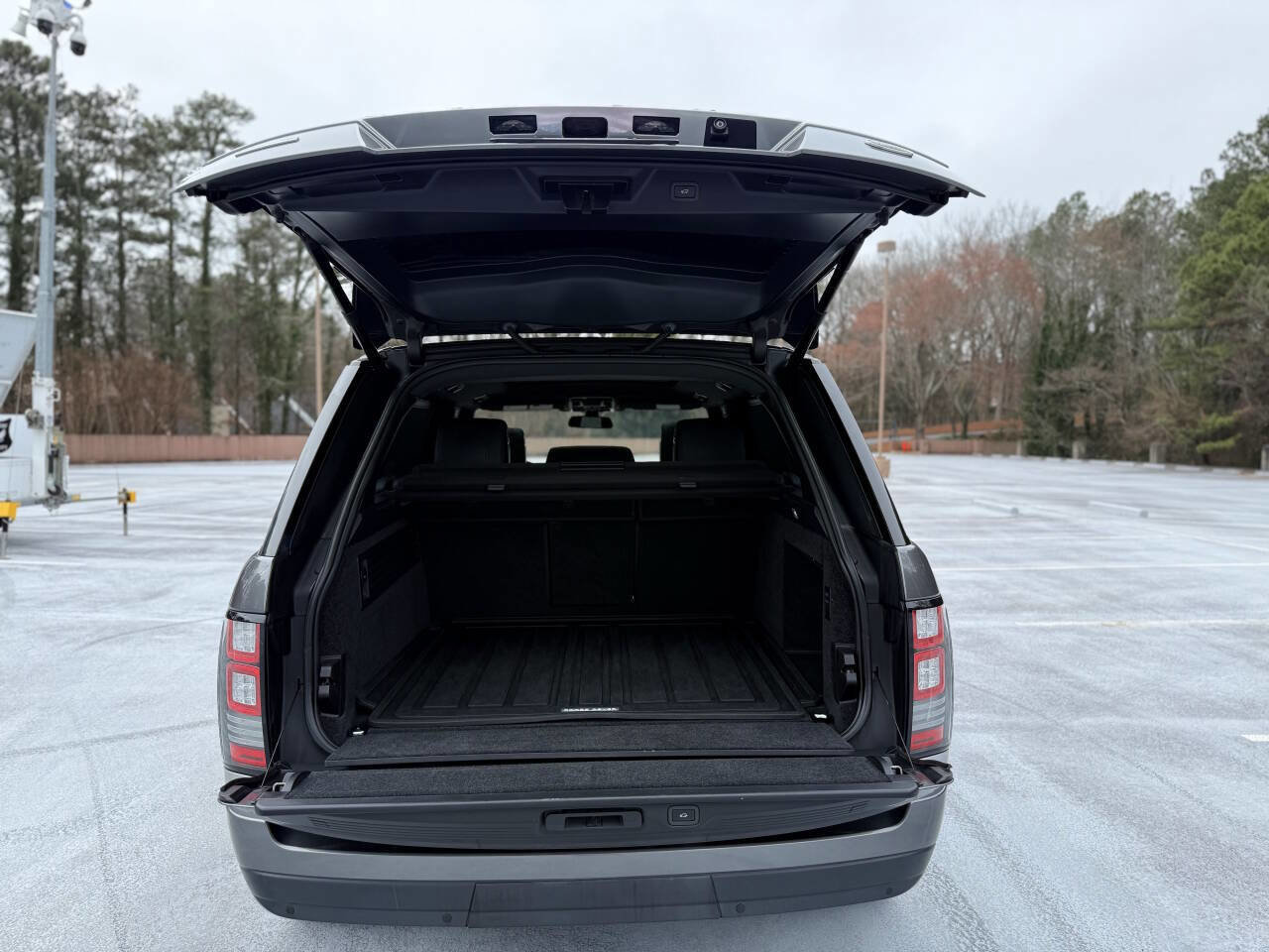 Used 2015 Land Rover Range Rover Long Wheelbase Supercharged image 40