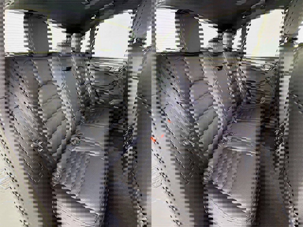 New 2026 Porsche Macan GTS image 32