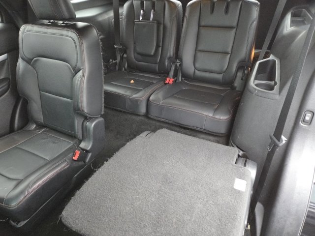 Used 2017 Ford Explorer Sport image 14