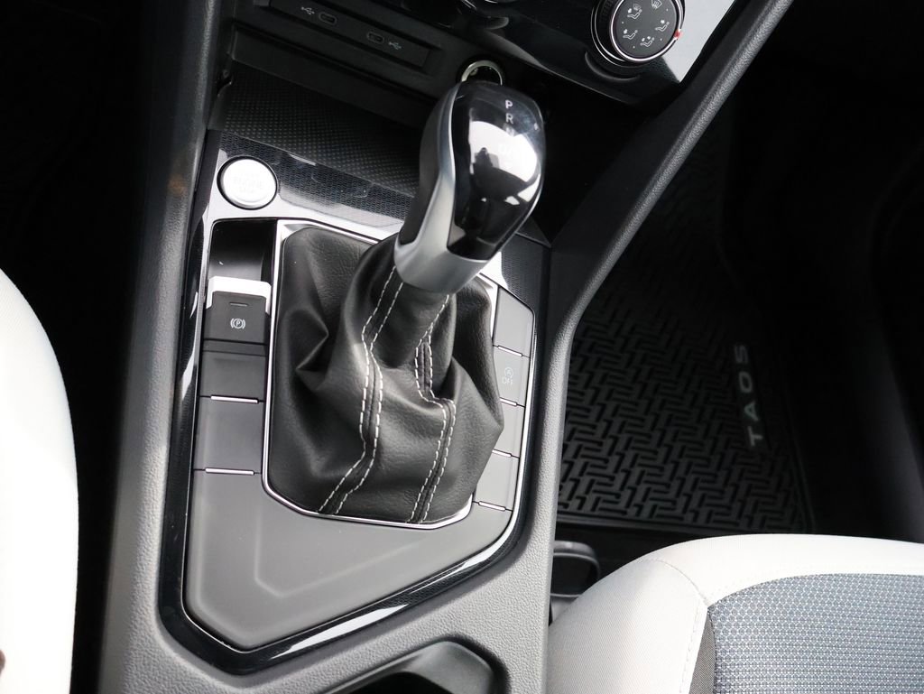 New 2026 Volkswagen Taos S image 30