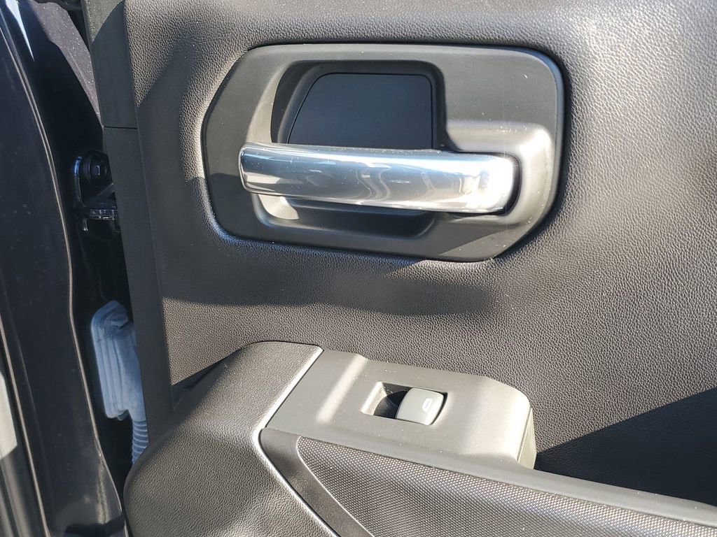 Used 2023 Chevrolet Silverado 1500 Custom image 45