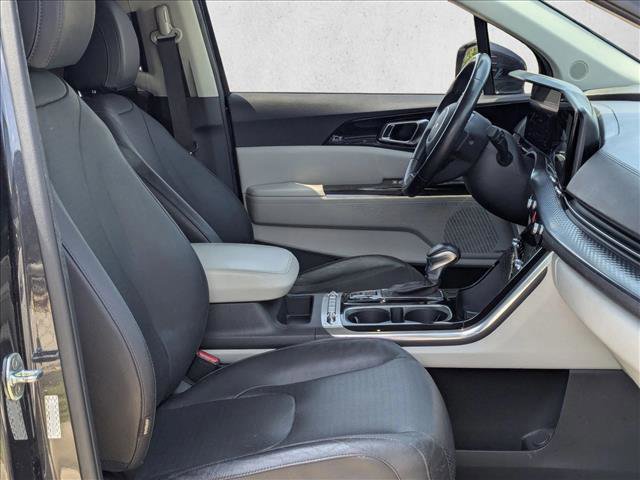 Used 2023 Kia Carnival SX Prestige FWD image 22